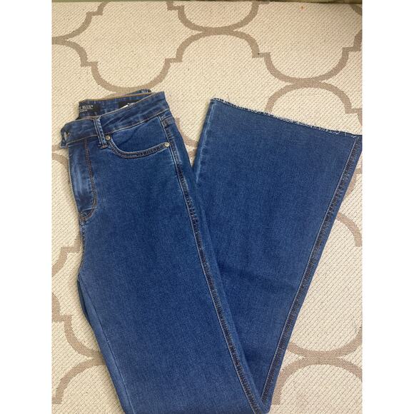 JUDY BLUE HIGH WAIST TUMMY CONTROL FLARE JEANS Raw hem, size 7/28, MSRP $89 - Picture 2 of 15